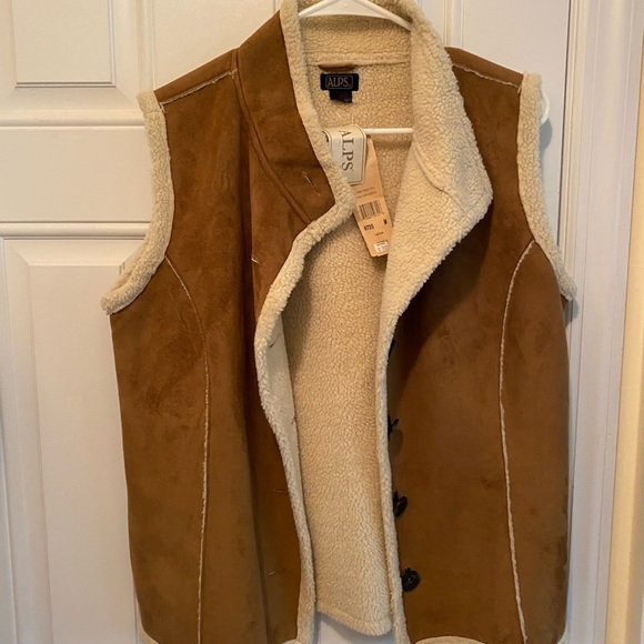 Alps Sportswear Faux Suede Shearling Vest size M NWT - Picture 10 of 11
